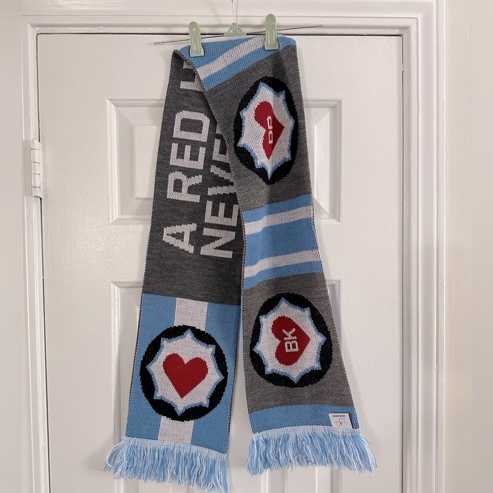 Chicago Fire FC Football Club MLS Soccer Scarf Memorial Red Heart Euroscarves